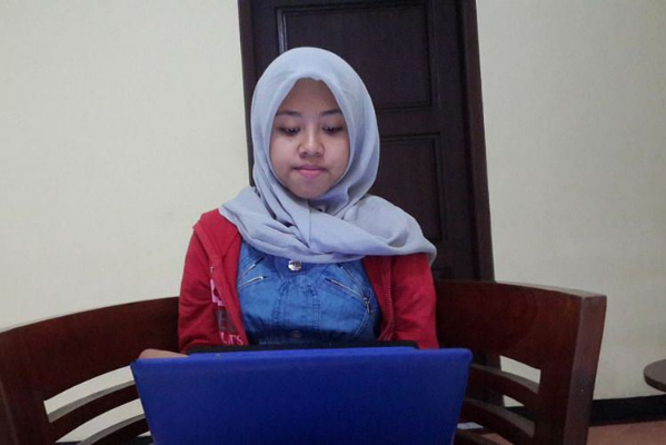 Profil Biodata Biografi Afi Nihaya Faradisa Gadis Belia Yang Viral Di Facebook Suka Sejarah